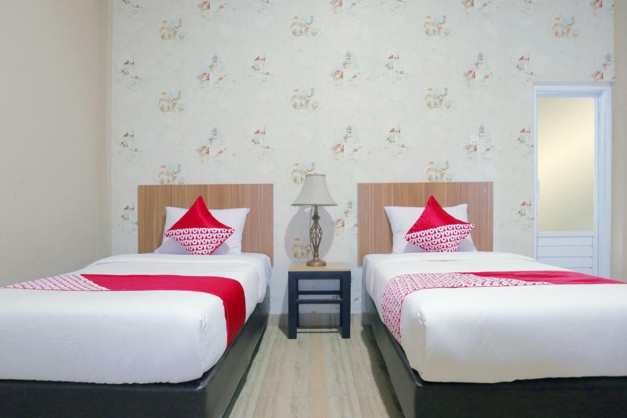 Oyo 1386 Hotel Grand Gabelo Bukittinggi Exterior photo
