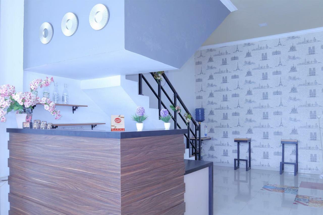 Oyo 1386 Hotel Grand Gabelo Bukittinggi Exterior photo
